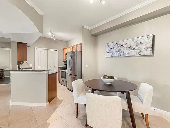 5th image of 12990 Positano Cir APT 204