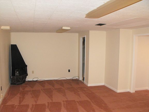 5th image of 22 School St