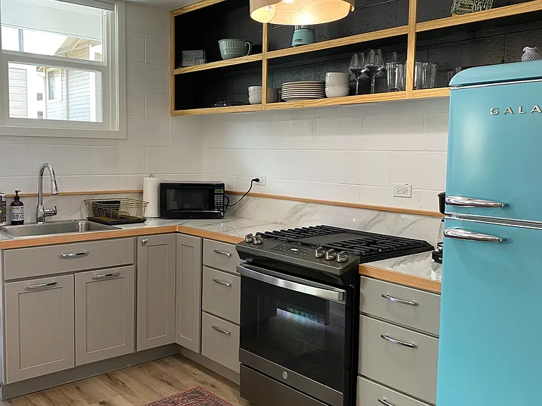 2019 Citron St #2 — Photo 6