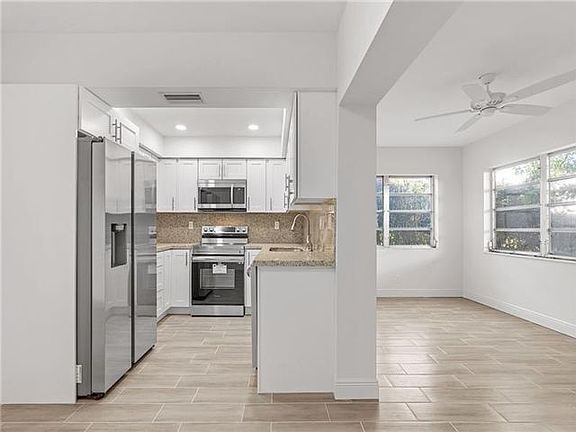 4th image of 1049 NW 30th Ct #1A