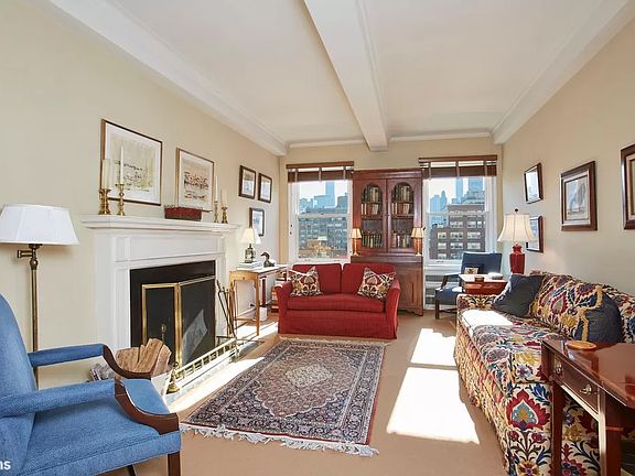 3rd image of 340 E 72nd St APT 10S