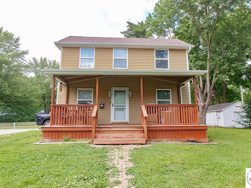 1st image of 501 E 13th St