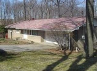 410 Rushwood Rd, New Alexandria, PA 15670