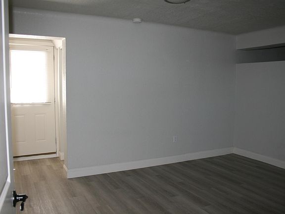 3rd image of 1460 E Bay Dr APT 8