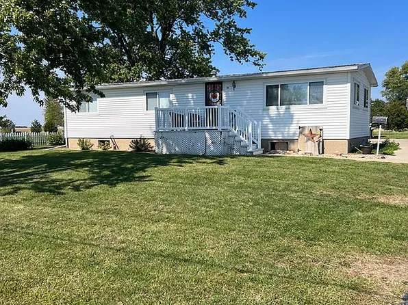 104 South Rd, Gifford, IL 61847