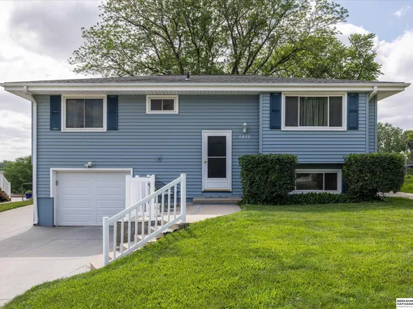 5812 S 113th St, Omaha, NE 68137