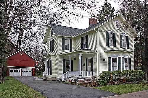 1st image of 31 Lincoln Ave