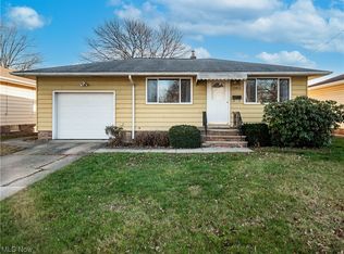 13915 Zaremba Dr, Brookpark, OH 44142