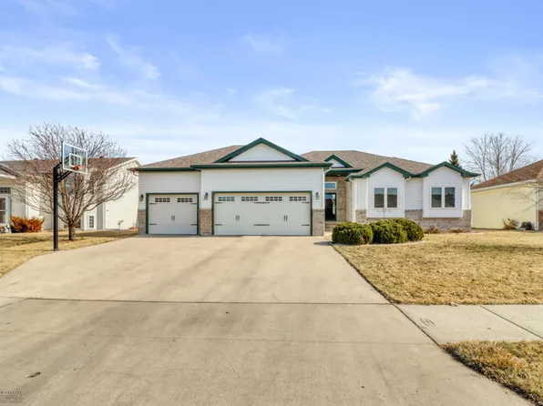4336 53rd St S, Fargo, ND 58104