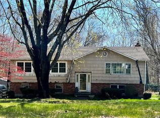 34 Martinka Dr, Shelton, CT 06484