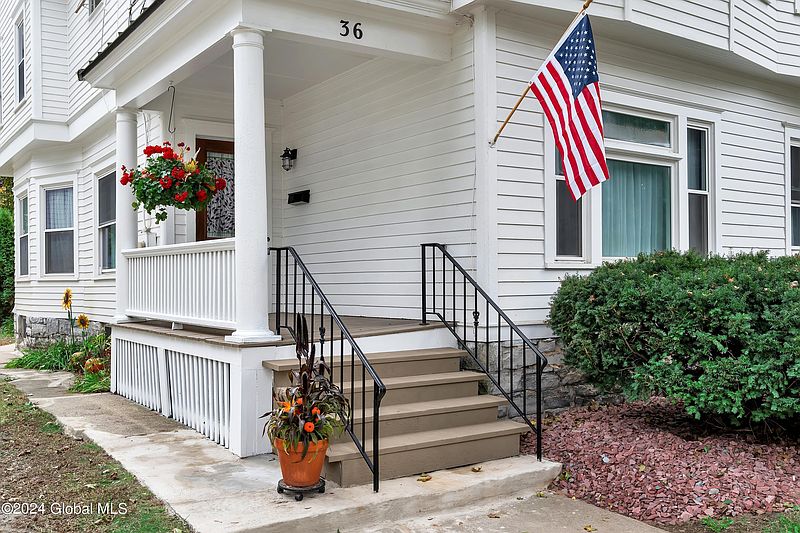 2nd image of 36 Harrison Avenue
