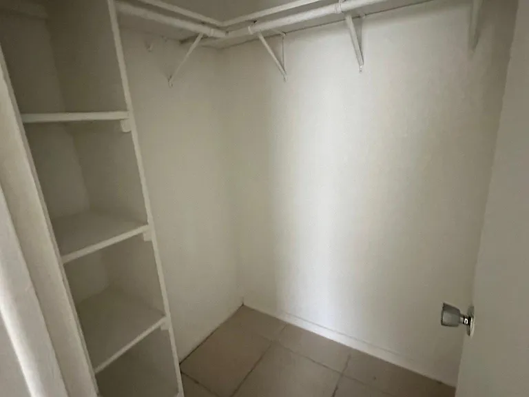 2135 Virginia Ave #13 — Photo 7