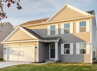 2633 Plover Dr, Kentwood, MI 49508
