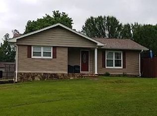 1122 Ridge Dr, Killen, AL 35645