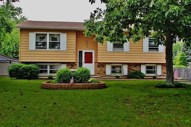 120 Rose Tree Ln photo 1