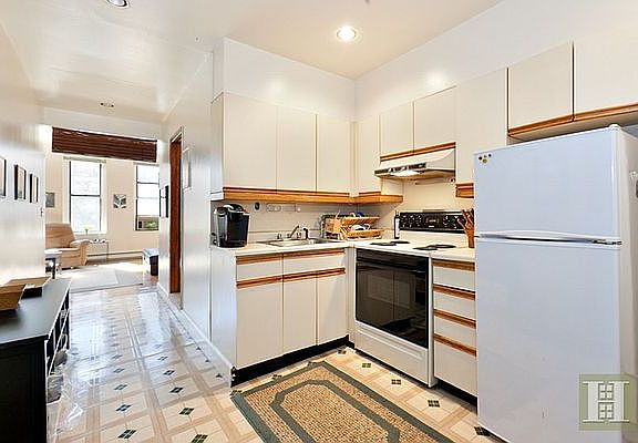 5th image of 171 W 88th St #B-3rdfl
