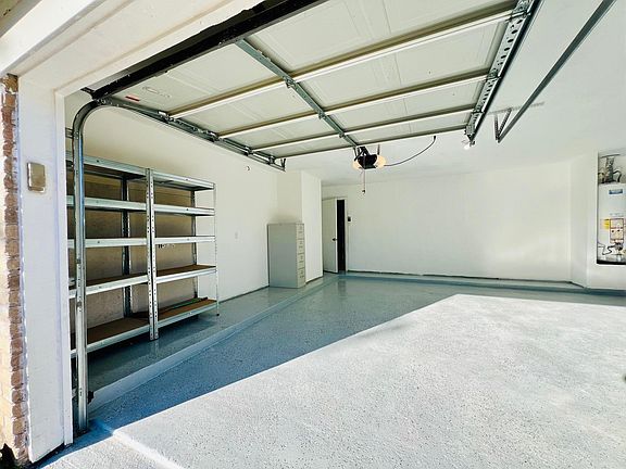 4th image of 11714 Spring Grove Dr