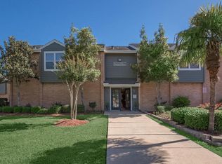 17201 Blackhawk Blvd #B6F5FD457, Friendswood, TX 77546