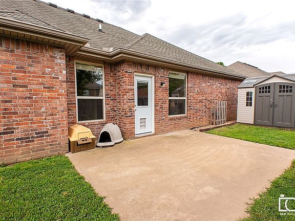 4th image of 4106 Olive Tree Dr