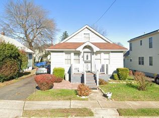 44 Drummond Avenue, Red Bank, NJ 07701