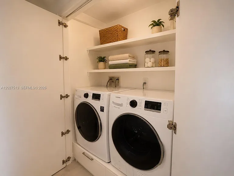 740 NE 199th St #102G — Photo 20