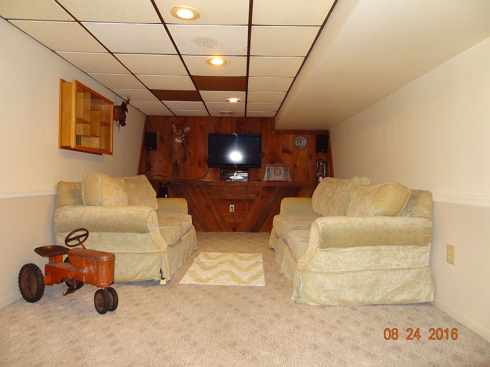 Huge game room