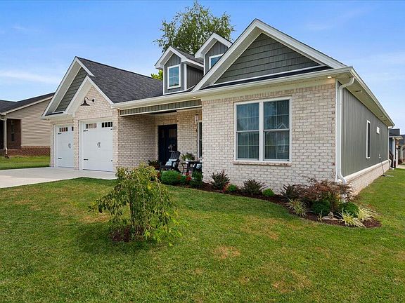 5th image of 140 Coachman Pl