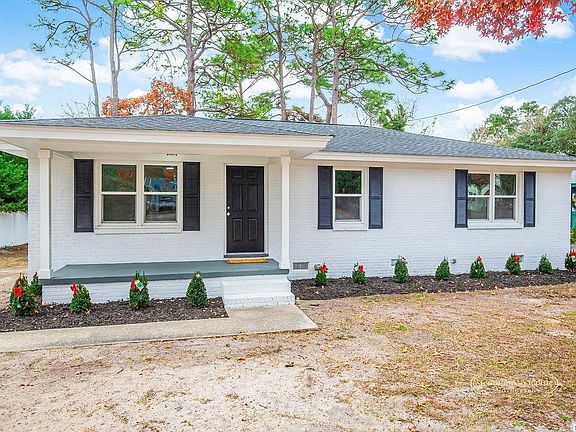 3rd image of 3816 Pine Lake Dr.