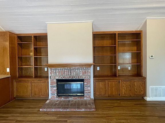 5th image of 969 Sugarbush Dr