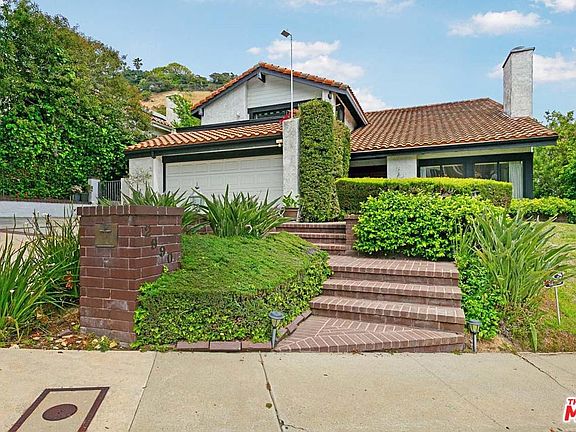 4th image of 2990 Tiffany Cir