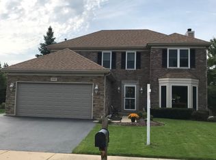 640 Shallow Cove Rd, Lake Zurich, IL 60047