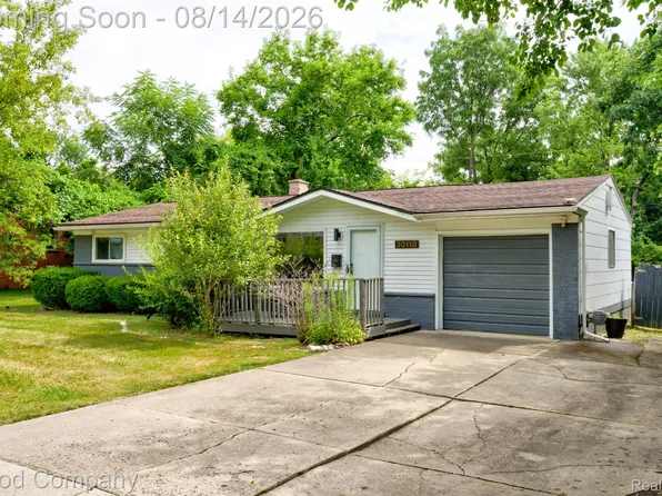 30110 Fairfax St, Southfield, MI 48076