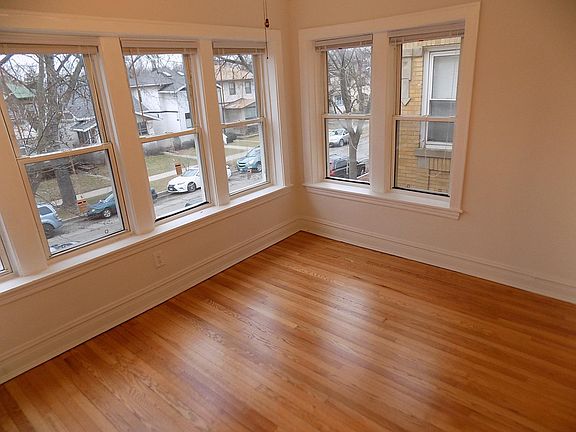 4th image of 4415 N Central Park Ave #2