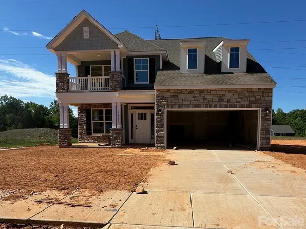 15230 First Broad Dr, Huntersville, NC 28078
