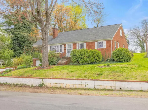 216 Harper Dr, Orange, VA 22960
