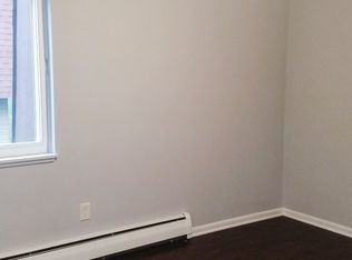 5216 E Lake Rd #B1, Sheffield Lake, OH 44054