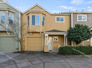 2662 NE 6th Pl, Portland, OR 97212