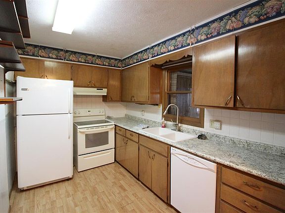 5th image of 1805 W Philip Ave