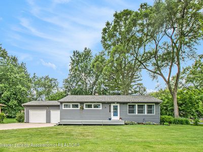 15378 Pinehurst Dr, Lansing, MI, 48906