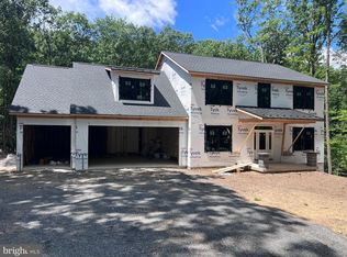 1163 Kuhn Rd, Boiling Springs, PA 17007