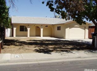 844 E St, Los Banos, CA 93635