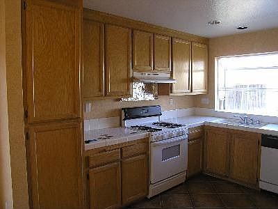 2nd image of 9 Elk Cir