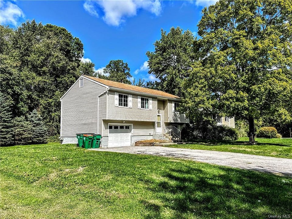 4 Reggie Drive, Wappingers Falls, NY 12590 Zillow