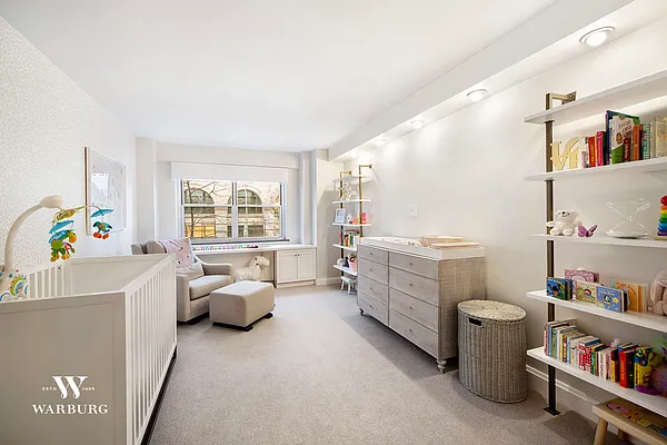 Sold by Warburg | media 3