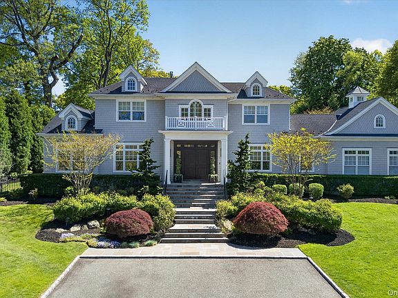 2nd image of 32 Elm Street