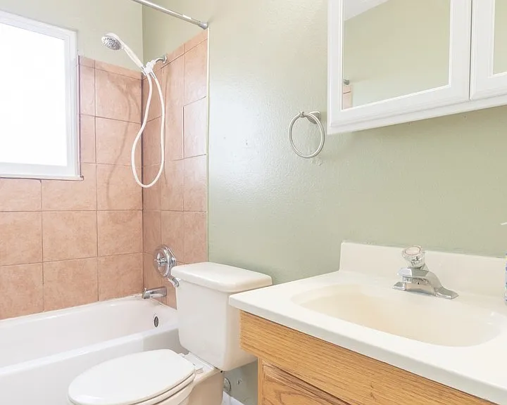 14435 Olmsted Dr — Photo 11