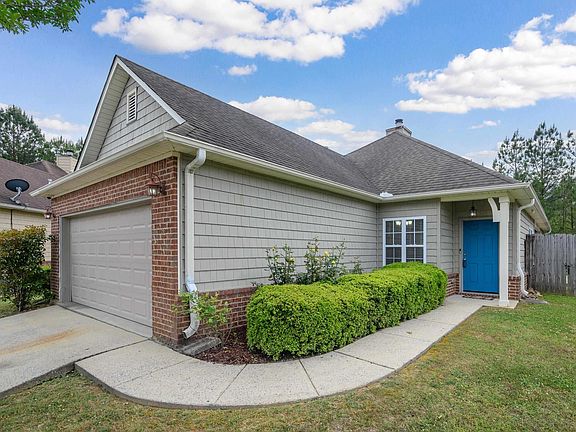 3rd image of 1085 Crawford Ct