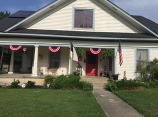 900 S College Ave, Decatur, TX 76234