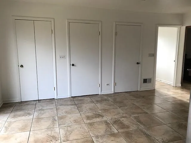 691 W Everett Rd — Photo 16