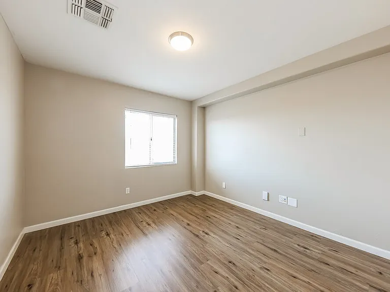 12602 W Windrose Dr — Photo 13